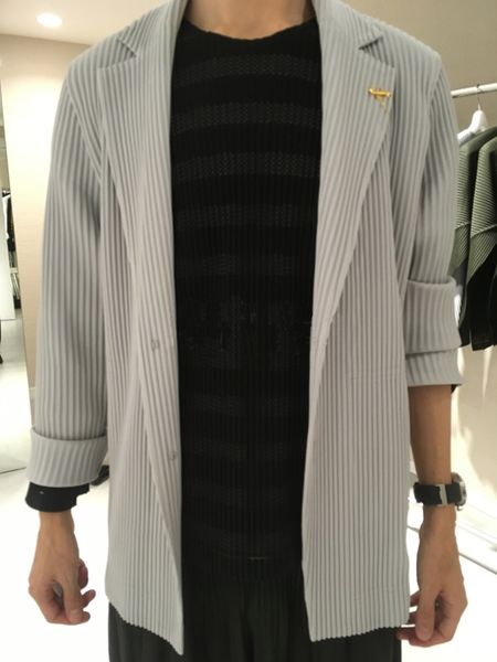 men s jackets miyake pleated men suit jacket coats basic drape casual simple button black blazers 230306, Black;brown
men s jackets miyake pleated men suit jacket coats basic drape casual simple button black blazers 230306, Black;brown