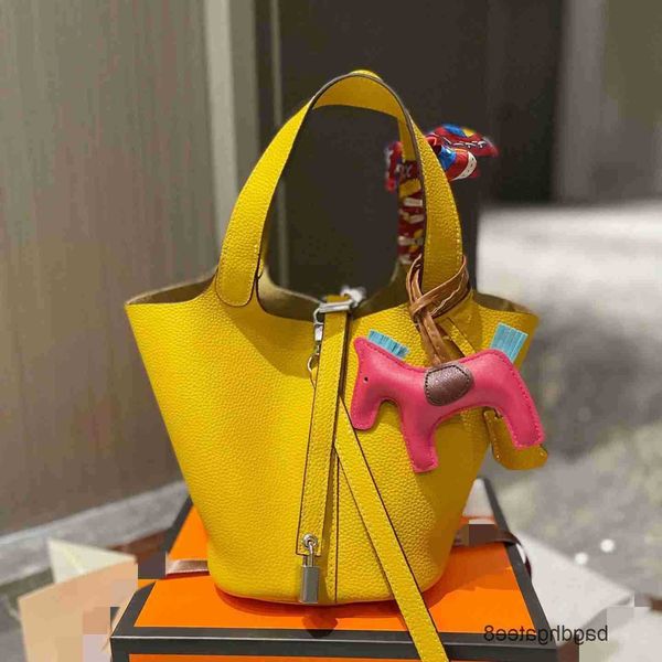 original designer bags locks leather h basket 2023 women picotin tote handbag lychee grain cow bag purse fashion totes handbags 18cm fql0 cv
original designer bags locks leather h basket 2023 women picotin tote handbag lychee grain cow bag purse fashion totes handbags 18cm fql0 cv
