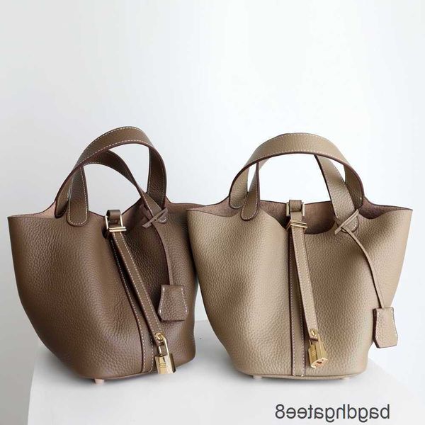 original designer picotin locks 2023 bag h bags basket tote layer kraft vegetable women s leather 18cm bucket hand litchi pattern cvn ctep
original designer picotin locks 2023 bag h bags basket tote layer kraft vegetable women s leather 18cm bucket hand litchi pattern cvn ctep