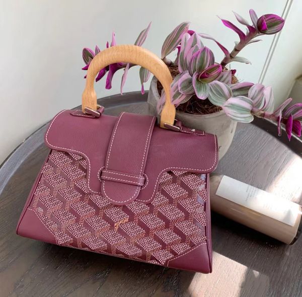 fashion designer city handbag shoulder sling bag women's classic luxury bamboo clutch travel tote bag mens handle leather wooden case s
fashion designer city handbag shoulder sling bag women's classic luxury bamboo clutch travel tote bag mens handle leather wooden case s