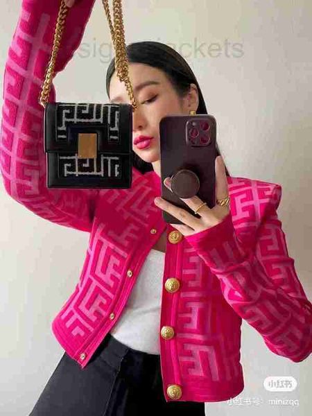 women's jackets designer new brand jacket 2023 spring fashion ootd metal buckle coat print knitting cardigan high-grade casual coat c5b, Black;brown
women's jackets designer new brand jacket 2023 spring fashion ootd metal buckle coat print knitting cardigan high-grade casual coat c5b, Black;brown