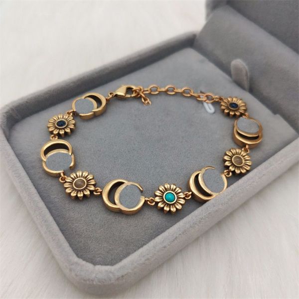 metal flowers diamonds mens charm bracelet homme metal plated gold daisy double letters vintage trendy bangles for women jewelry luxury brac, Golden;silver
metal flowers diamonds mens charm bracelet homme metal plated gold daisy double letters vintage trendy bangles for women jewelry luxury brac, Golden;silver