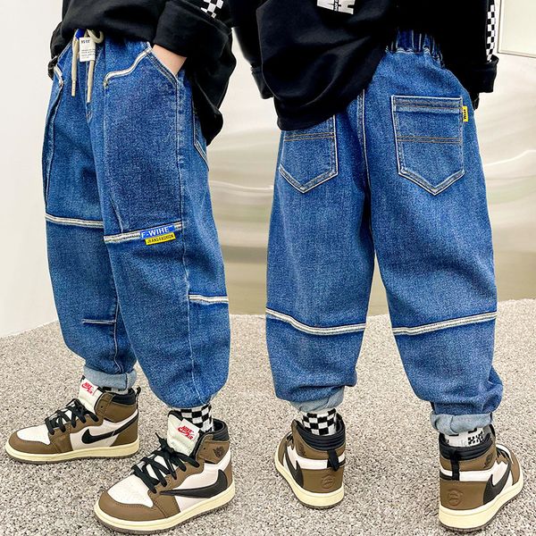 jeans in spring fashion arrivals fashion street denim exclusive cut sports jeans designer pants suitable for 3 years-14 years 230306, Blue
jeans in spring fashion arrivals fashion street denim exclusive cut sports jeans designer pants suitable for 3 years-14 years 230306, Blue