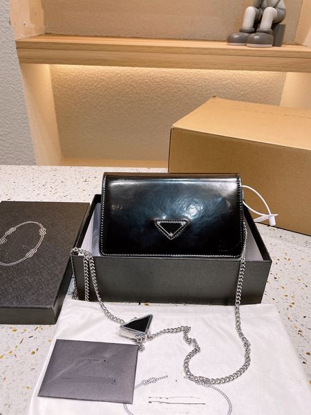 brand lady fashion shoulder bag designer handbag chain letter cross-shoulder shoulder bag fashion dinner bag european and n make-up bag mult
brand lady fashion shoulder bag designer handbag chain letter cross-shoulder shoulder bag fashion dinner bag european and n make-up bag mult