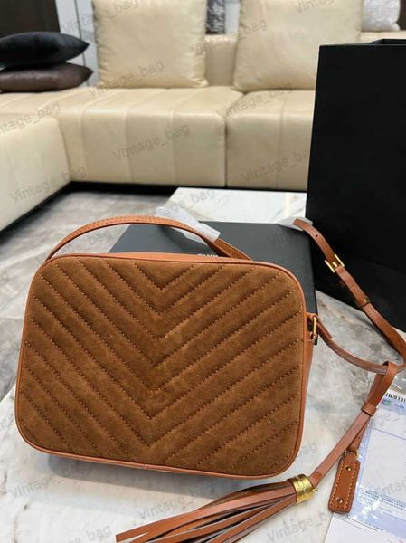 lou camera bag in quilted suede women crossbody bags removable leather tassel adjustable leather strap luxurys messenger bags m8815
lou camera bag in quilted suede women crossbody bags removable leather tassel adjustable leather strap luxurys messenger bags m8815