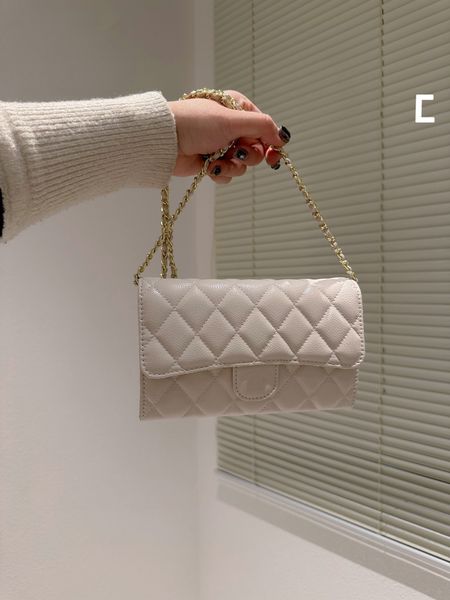 brand lady fashion shoulder bag designer handbag chain letter cross-shoulder shoulder bag fashion dinner bag european and n make-up bag mult
brand lady fashion shoulder bag designer handbag chain letter cross-shoulder shoulder bag fashion dinner bag european and n make-up bag mult