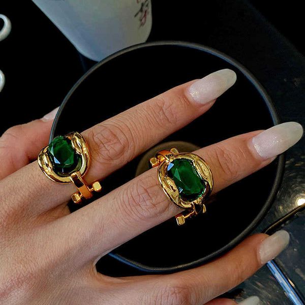 cluster rings new trendy 2022 green beads inlaid personalized design finger rings for women fashion jewelry gift l230306, Golden;silver
cluster rings new trendy 2022 green beads inlaid personalized design finger rings for women fashion jewelry gift l230306, Golden;silver