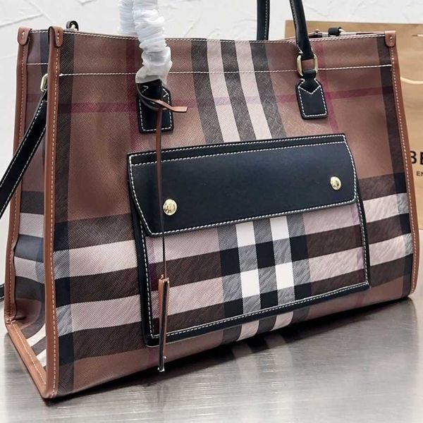 designer luxury burbrerity bags for women brown crossbody handbags vintage burbrery leather wallet paris plaid the totes bag fashion purses
designer luxury burbrerity bags for women brown crossbody handbags vintage burbrery leather wallet paris plaid the totes bag fashion purses