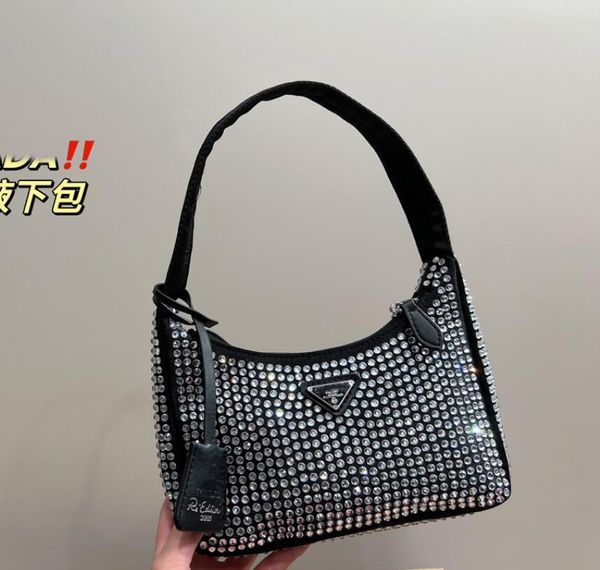 designers bags luxurys women handbags shoulder subaxillary package bag tote bag wallet bag charm solid color handbag versatile purse factory
designers bags luxurys women handbags shoulder subaxillary package bag tote bag wallet bag charm solid color handbag versatile purse factory