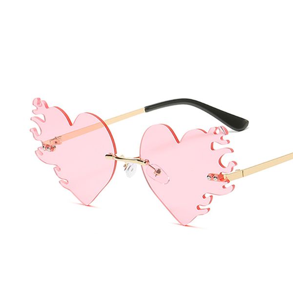 202 new fashion heartbreak sunglasses european and american personality heart-shaped sunglasses multi-color men's and women's glas, White;black
202 new fashion heartbreak sunglasses european and american personality heart-shaped sunglasses multi-color men's and women's glas, White;black