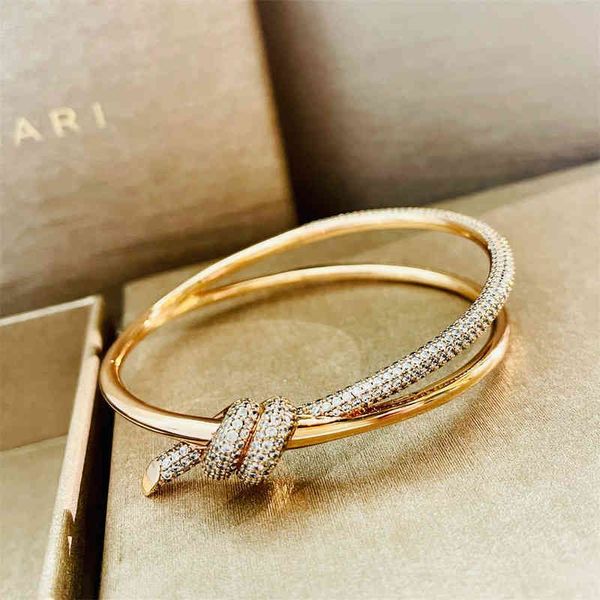 female designer bracelet gold bracelet ladies stainless steel bracelet double rope ladies several 18k gold and silver shiny crystal diamond, Black
female designer bracelet gold bracelet ladies stainless steel bracelet double rope ladies several 18k gold and silver shiny crystal diamond, Black