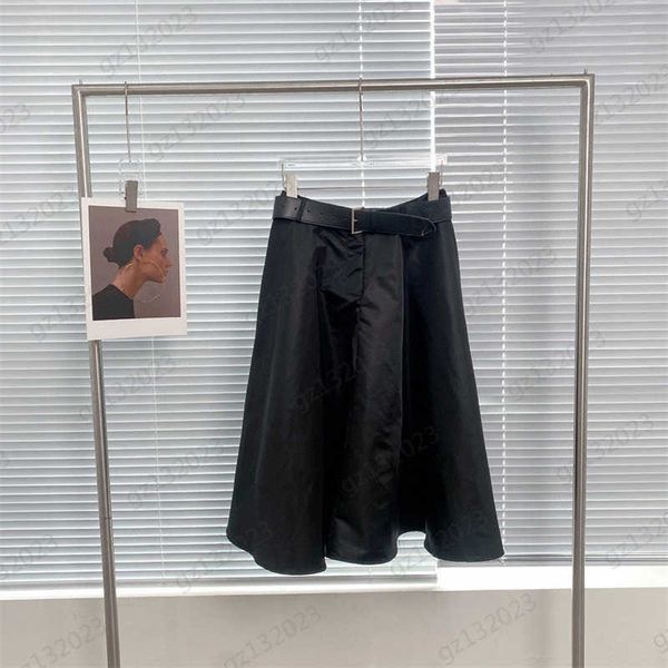 luxury skirts triangle logo waist loop design high waist casual skirt nylon fabric pleated umbrella skirt fashion skirt womens clothing summ, Black
luxury skirts triangle logo waist loop design high waist casual skirt nylon fabric pleated umbrella skirt fashion skirt womens clothing summ, Black