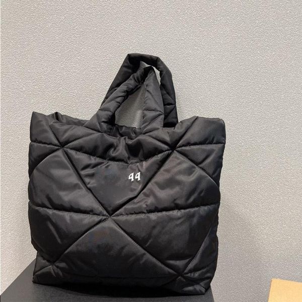 shoulder bag women designer bags luxury cotton-padded bags winter fur tote bag soft warm handbag wallet classic black white crossbody c juip
shoulder bag women designer bags luxury cotton-padded bags winter fur tote bag soft warm handbag wallet classic black white crossbody c juip