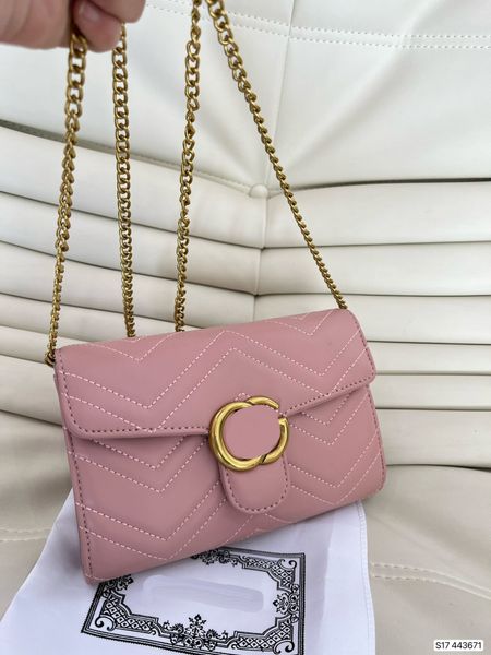 brand lady fashion shoulder bag designer handbag chain letter cross-shoulder shoulder bag fashion dinner bag european and n make-up bag mult
brand lady fashion shoulder bag designer handbag chain letter cross-shoulder shoulder bag fashion dinner bag european and n make-up bag mult