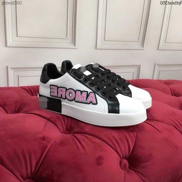 luxury designer highquality fashion comfortable sports casual shoes triple leather classic stitching outdoor lace-up retro styl mzvr, Black
luxury designer highquality fashion comfortable sports casual shoes triple leather classic stitching outdoor lace-up retro styl mzvr, Black