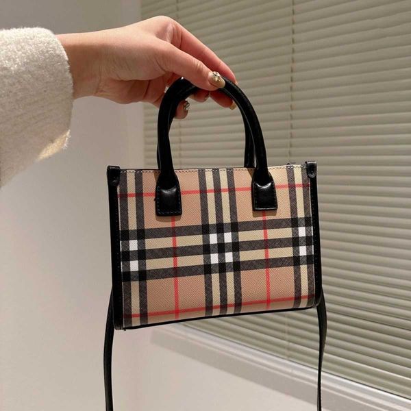 designer luxury burbrerity bags for women brown crossbody handbags vintage burbrery leather wallet paris plaid the totes bag fashion purses
designer luxury burbrerity bags for women brown crossbody handbags vintage burbrery leather wallet paris plaid the totes bag fashion purses
