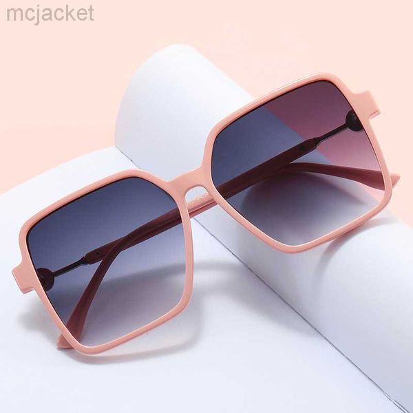 luxurious designer channel sunglass chanei mens womens sunglasses small fragrant women's uv-proof box summer fashion glasses fashion, White;black
luxurious designer channel sunglass chanei mens womens sunglasses small fragrant women's uv-proof box summer fashion glasses fashion, White;black