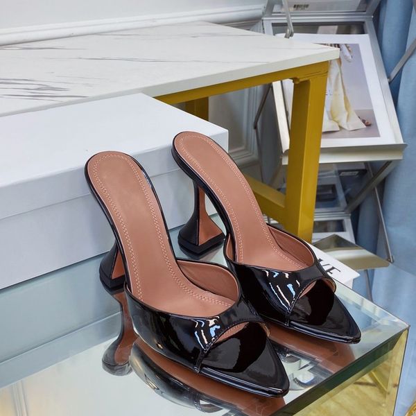 luxury design sandals 2023 fashion amina muaddi women summer high heels leather cross lace up student casual slippers 01-02, Black
luxury design sandals 2023 fashion amina muaddi women summer high heels leather cross lace up student casual slippers 01-02, Black