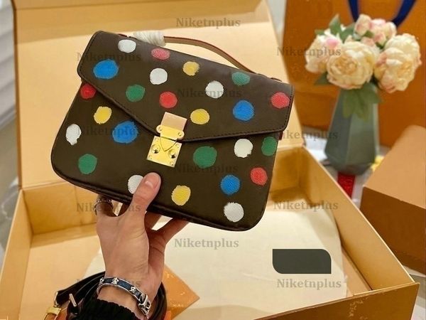 2023ss yk dots yayoi kusama pochette luxurys bags monograms pattern leather bag purse wallet crossbody designer colorful metis handbags for
2023ss yk dots yayoi kusama pochette luxurys bags monograms pattern leather bag purse wallet crossbody designer colorful metis handbags for