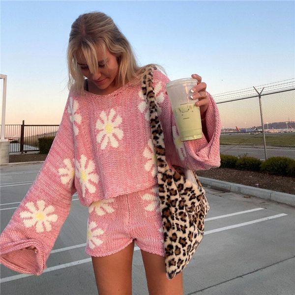 women's two piece pants two piece sets women autumn floral long sleeve pullover sweaters shorts casual loose knit 2pcs set female 23030, White
women's two piece pants two piece sets women autumn floral long sleeve pullover sweaters shorts casual loose knit 2pcs set female 23030, White