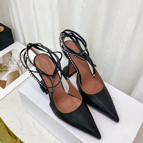 fashion dress shoes 2023 amina muaddi women leather high heel metal buckle letter logo wedding party business casual flat shoes 01-07, Black
fashion dress shoes 2023 amina muaddi women leather high heel metal buckle letter logo wedding party business casual flat shoes 01-07, Black