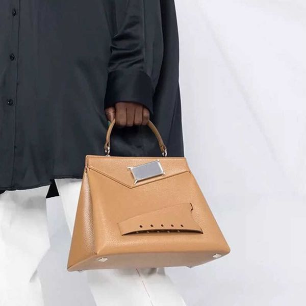 hand-held origami bag street trend fashion style splicing small one-shoulder cross-body women's 2303
hand-held origami bag street trend fashion style splicing small one-shoulder cross-body women's 2303