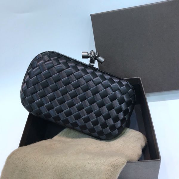 7a designer bag ribbon clutch ladies evening bag wallet snakeskin binding box bag cosmetic bag luxury mini bag new
7a designer bag ribbon clutch ladies evening bag wallet snakeskin binding box bag cosmetic bag luxury mini bag new