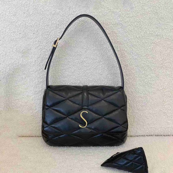 underarm sle 57 tote shoulder bag hobo clutch new style classic luxurys designers bags totes womens mens square quilted over lock leather
underarm sle 57 tote shoulder bag hobo clutch new style classic luxurys designers bags totes womens mens square quilted over lock leather