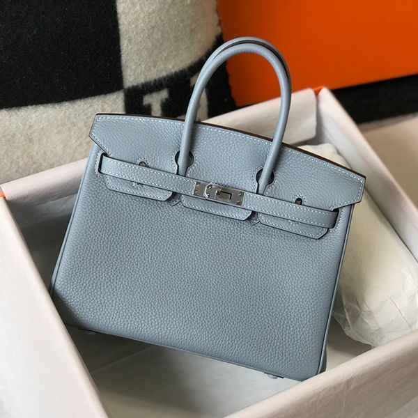 designer tote bag 25/30/35cm lady clemence handbags women luxury shopping bags silver hardware thread large capacity beach bags first layer
designer tote bag 25/30/35cm lady clemence handbags women luxury shopping bags silver hardware thread large capacity beach bags first layer