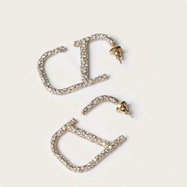 women luxury plated gold designer earring diamond stud male anniversary v letter moissanite earrings classic metal vintage iced out jewlery, Golden;silver
women luxury plated gold designer earring diamond stud male anniversary v letter moissanite earrings classic metal vintage iced out jewlery, Golden;silver