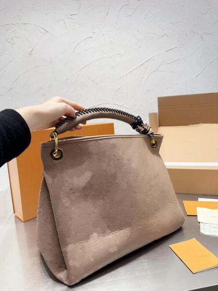 artsy designers women bags luxury handbag purses bag womens tote brand letter embossed leather shoulder luxuries designer lady shopping cros
artsy designers women bags luxury handbag purses bag womens tote brand letter embossed leather shoulder luxuries designer lady shopping cros