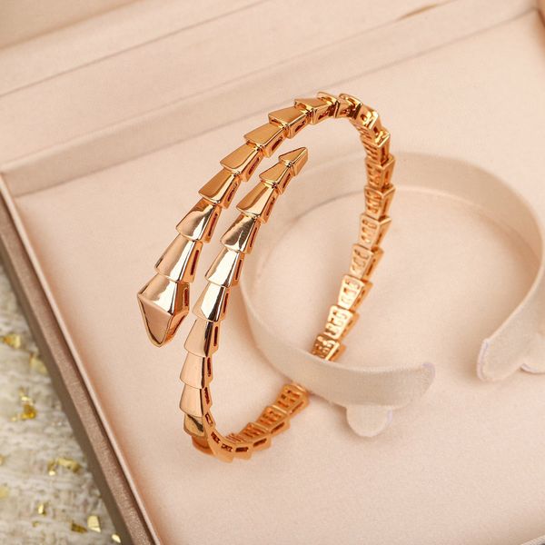 2023 luxury quality charm punk band bangle bracelets smooth design in two colors plated stamp ps3200a, Golden
2023 luxury quality charm punk band bangle bracelets smooth design in two colors plated stamp ps3200a, Golden