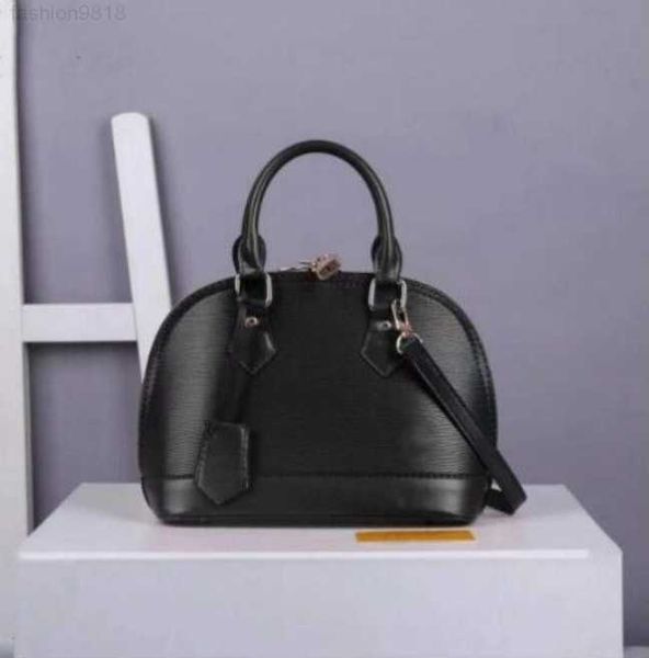 women shoulder bag fashion bags with lock tag alma bb 25cm chain messenger bag leather handbags shell purse cosmetic crossbody pu totes
women shoulder bag fashion bags with lock tag alma bb 25cm chain messenger bag leather handbags shell purse cosmetic crossbody pu totes
