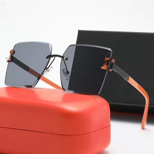 i1688 piece fashion sunglasses glasses sunglasses designer men's ladies brown case black metal frame dark lens, White;black
i1688 piece fashion sunglasses glasses sunglasses designer men's ladies brown case black metal frame dark lens, White;black