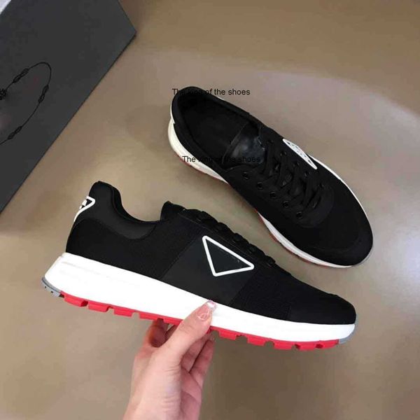 2023 og luxury prax 01 sneakers shoes men re-nylon technical fabric casual walking mesh breath sports rubber lug sole party wedding runner, Black
2023 og luxury prax 01 sneakers shoes men re-nylon technical fabric casual walking mesh breath sports rubber lug sole party wedding runner, Black