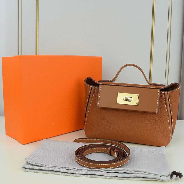 h 2424 advanced handbag 2424 mini litchi grain leather one shoulder diagonal cro portable women tote fahion high capacity trend
h 2424 advanced handbag 2424 mini litchi grain leather one shoulder diagonal cro portable women tote fahion high capacity trend