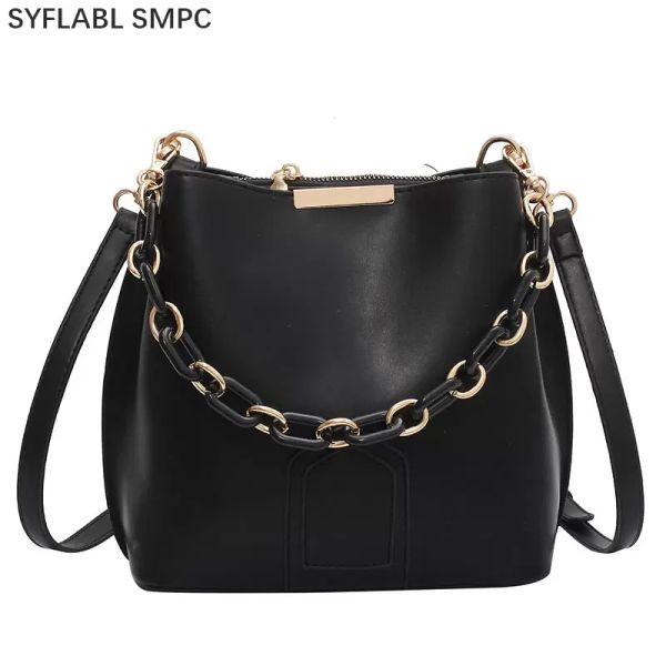 pu leather large capacity bucket bag female 2021 luxury simple shoulder bag lady fashion brand design chain crossbody bag, Black;red
pu leather large capacity bucket bag female 2021 luxury simple shoulder bag lady fashion brand design chain crossbody bag, Black;red