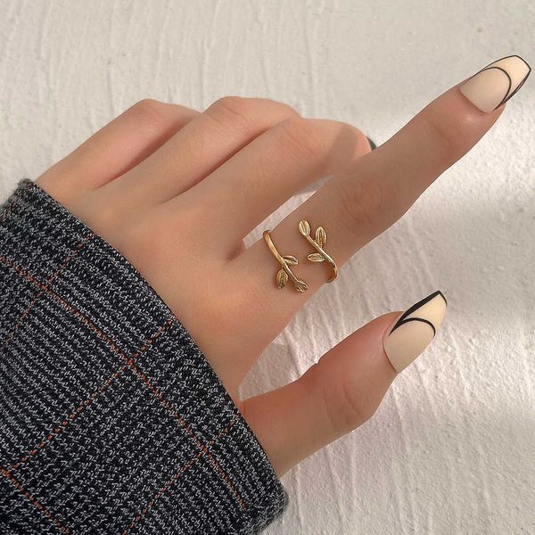 band rings creative simple leaf open ring retro style with artistic double leaf ring aa230306, Silver
band rings creative simple leaf open ring retro style with artistic double leaf ring aa230306, Silver