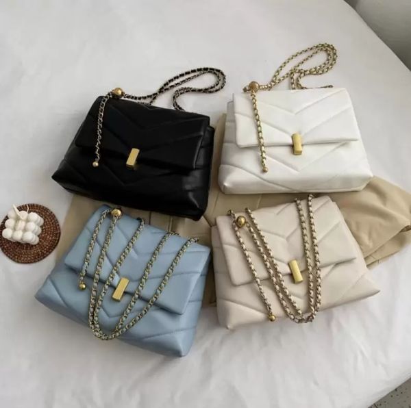 elegant female large tote bag 2021 fashion new pu leather womens designer handbag chain shoulder messenger bag, Black;red
elegant female large tote bag 2021 fashion new pu leather womens designer handbag chain shoulder messenger bag, Black;red