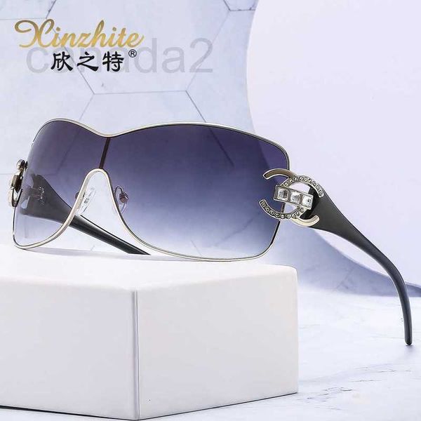 sunglasses designer new fashion studded windproof sunglasses women's y2k large frame glasses 0dj2, White;black
sunglasses designer new fashion studded windproof sunglasses women's y2k large frame glasses 0dj2, White;black