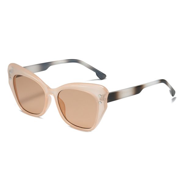 autumn new cat's eye sunglasses europe and online celebrity ins with colorful glasses female catwalk street sunglasses., White;black
autumn new cat's eye sunglasses europe and online celebrity ins with colorful glasses female catwalk street sunglasses., White;black