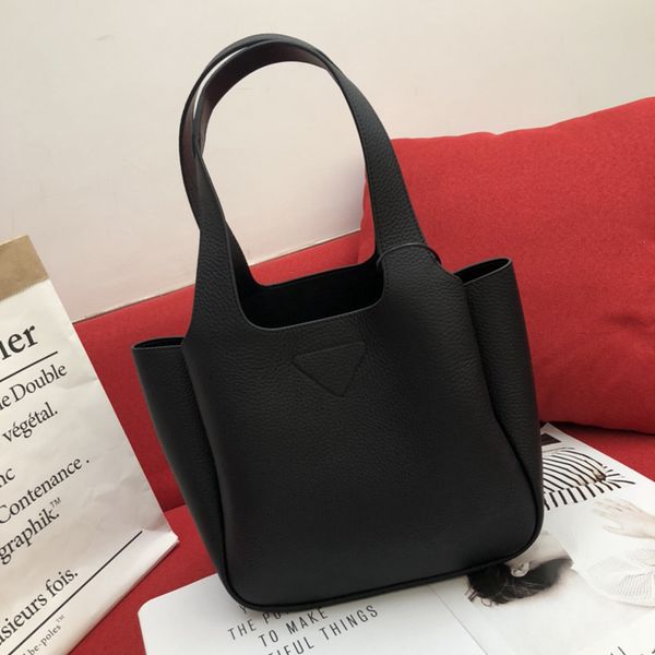 7a designer handbags women shoulder bag fashion hobo bag leather nappa leather lining luxury the tote bag women underarm bag new 2023
7a designer handbags women shoulder bag fashion hobo bag leather nappa leather lining luxury the tote bag women underarm bag new 2023
