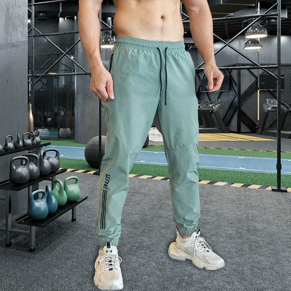 men's pants men gym fitness sports running trousers outdoor workout jogging sweatpants dry fit leggings zipper pockets long pants z0306, Black
men's pants men gym fitness sports running trousers outdoor workout jogging sweatpants dry fit leggings zipper pockets long pants z0306, Black