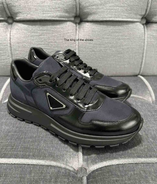 2023 og prax 01 re-nylon runner sports shoes brushed leather sneakers men technical rubber lug sole casual luxury outdoor trainers, Black
2023 og prax 01 re-nylon runner sports shoes brushed leather sneakers men technical rubber lug sole casual luxury outdoor trainers, Black