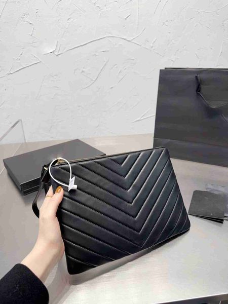 2023 new classic wallet handbag ladies fashion clutch bag soft leather fold messenger bag fannypack handbag with original box designer bags
2023 new classic wallet handbag ladies fashion clutch bag soft leather fold messenger bag fannypack handbag with original box designer bags