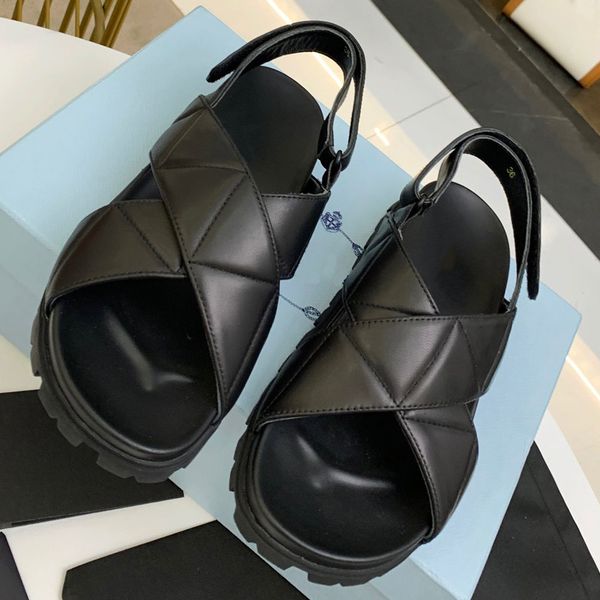 popular womens designer sandals with signature logo on the upper black summer sandals classic simple generous holiday beach sandal flat plat
popular womens designer sandals with signature logo on the upper black summer sandals classic simple generous holiday beach sandal flat plat