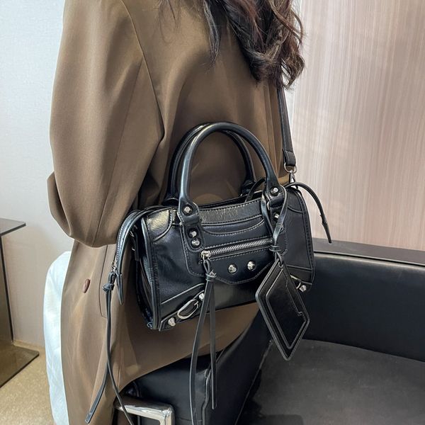 handbag shoulder bags women leather luxurys designers handbags purse lady tote clutch crossbody messenger
handbag shoulder bags women leather luxurys designers handbags purse lady tote clutch crossbody messenger