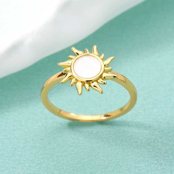 band rings stainless steel popular vintage sun rings for women men ins sun star flower round female ring jewelry gift for girls aa230306, Silver
band rings stainless steel popular vintage sun rings for women men ins sun star flower round female ring jewelry gift for girls aa230306, Silver