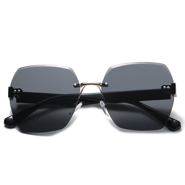 2023 new european and american fashion large frame slimming sunglasses women's frameless cut edge anti-ultraviolet trend drivingeyeglas, White;black
2023 new european and american fashion large frame slimming sunglasses women's frameless cut edge anti-ultraviolet trend drivingeyeglas, White;black
