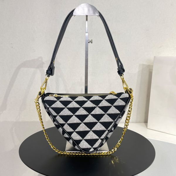 handbag women's bag name brand triangle bag shoulder bag new handbag fashion leather embroidery fabric spell leather double side detach
handbag women's bag name brand triangle bag shoulder bag new handbag fashion leather embroidery fabric spell leather double side detach